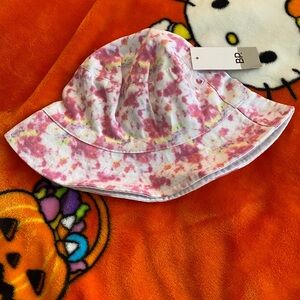NWT bp tie dye bucket hat